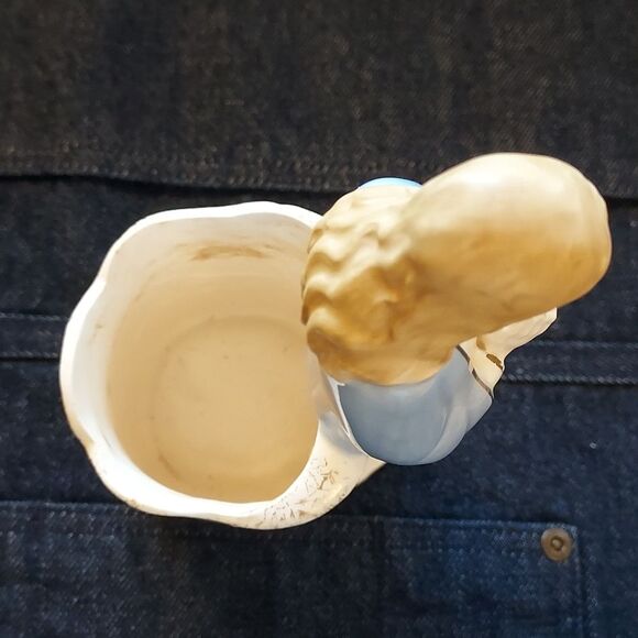 Vintage Mother Mary Madonna ceramic plant flower vase - Picture 11 of 12